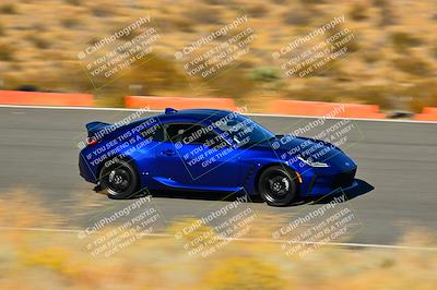 media/Nov-16-2024-Extreme Speed (Sat) [[6587d07cc4]]/Gold Group/Session 3 (The Bowl)/